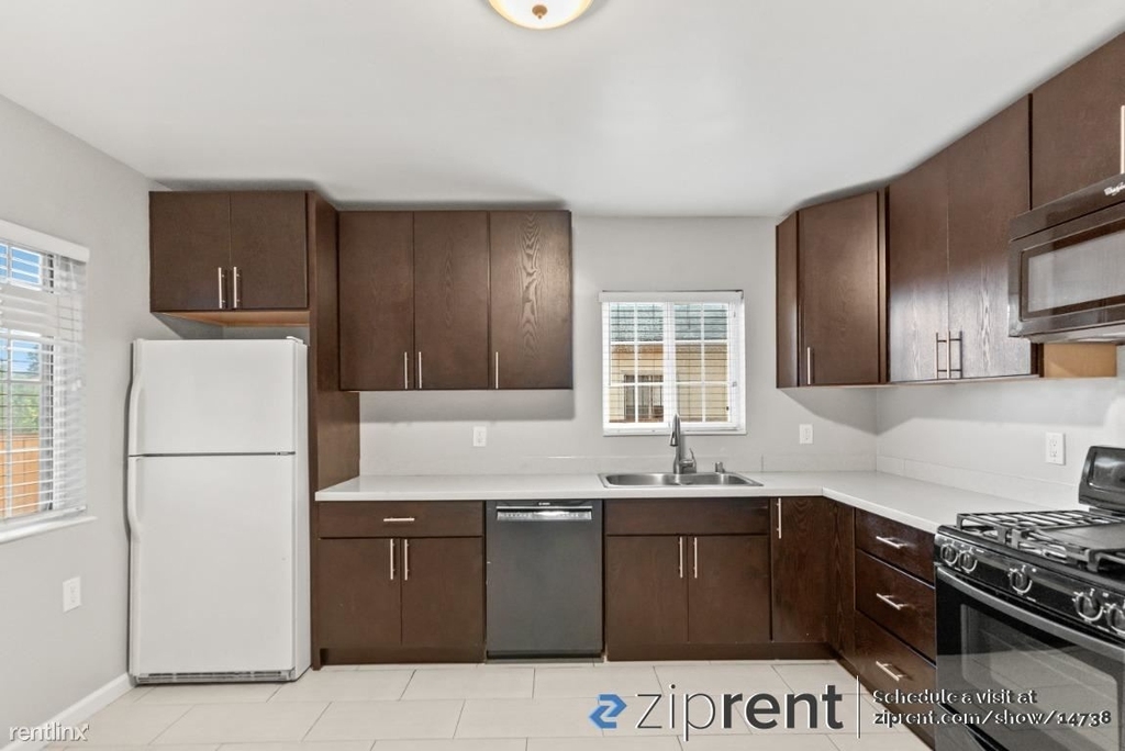 2718 68th Ave - 2718 - Photo 7