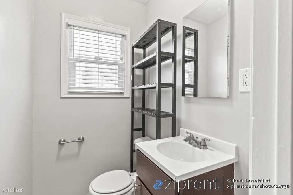 2718 68th Ave - 2718 - Photo 15