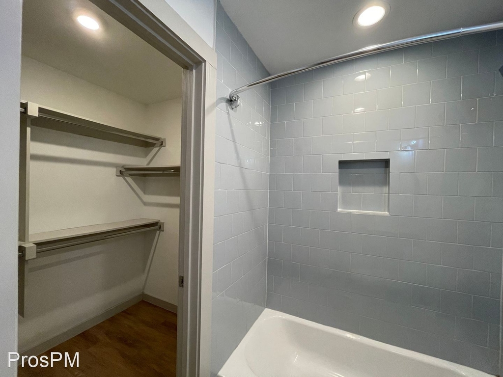 5520 Gaston Ave - Photo 6