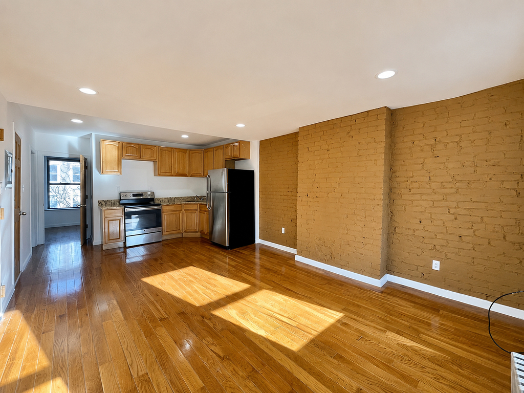 422 East 118th Street - Photo 4