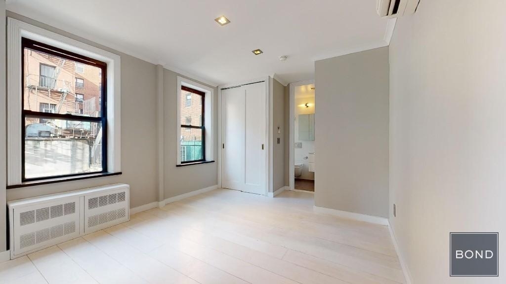 213 East 26th Street - Photo 6