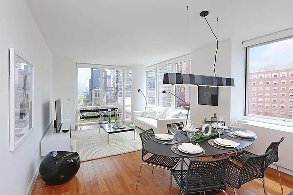 West 60th Street - Photo 0