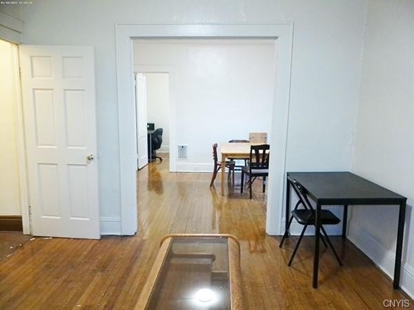 1020 Madison Street - Photo 2