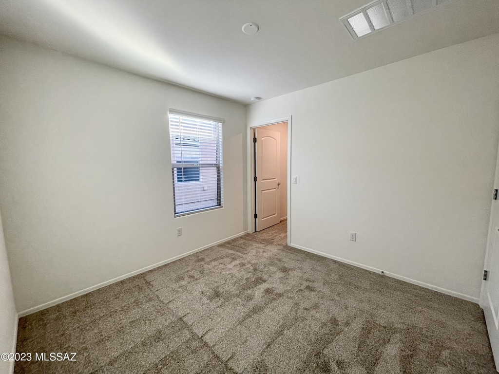 8790 E Stone Meadow Circle - Photo 17