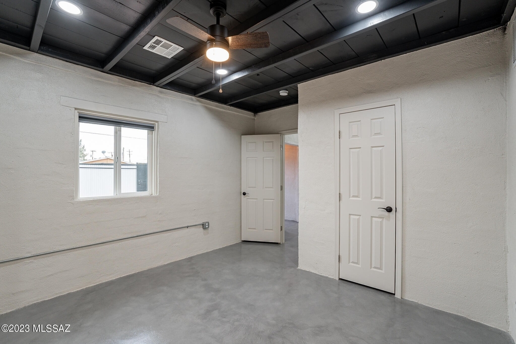 4301 E Lee Street - Photo 29