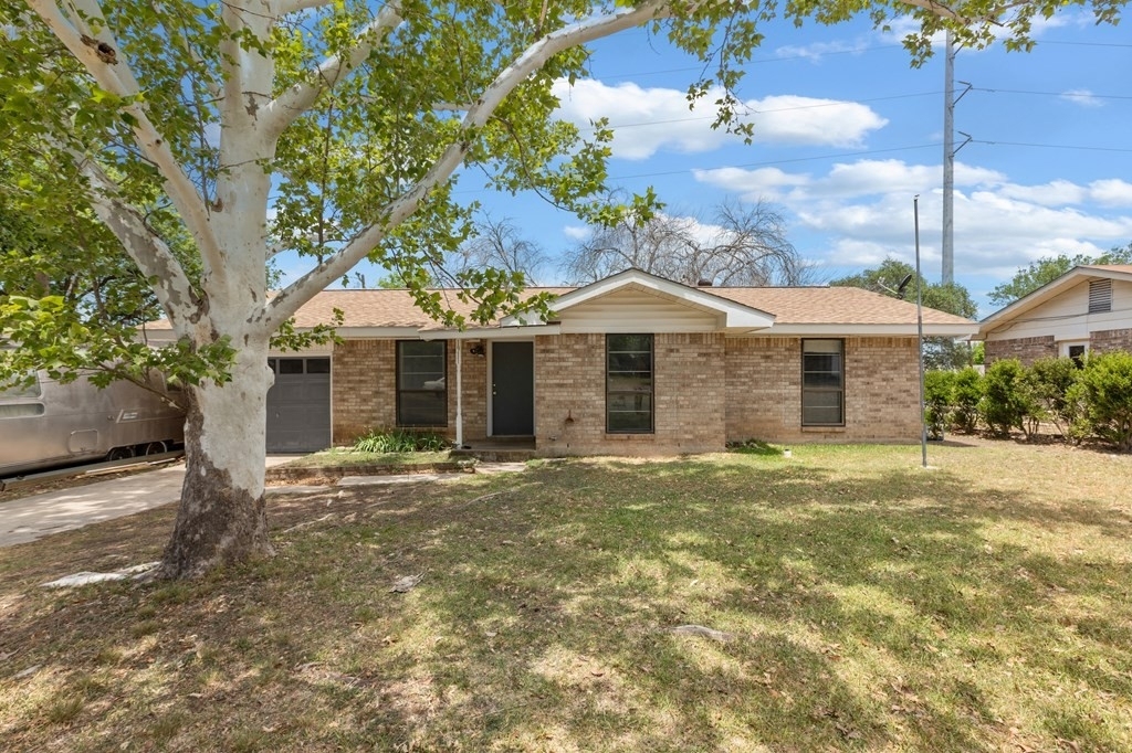 1911 Singing Wind Dr - Photo 26