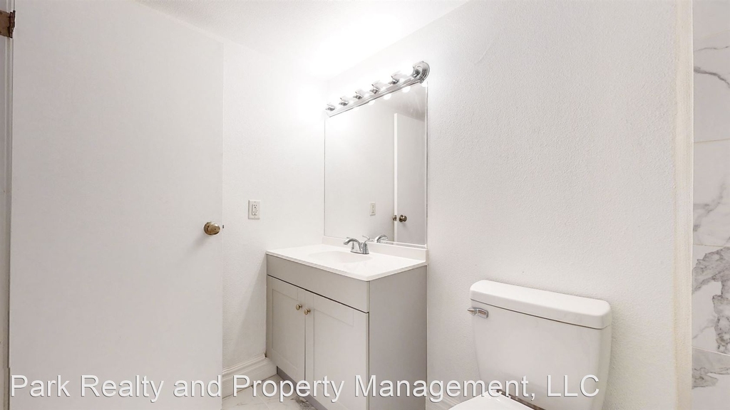 601 W 11th Ave #111 - Photo 21