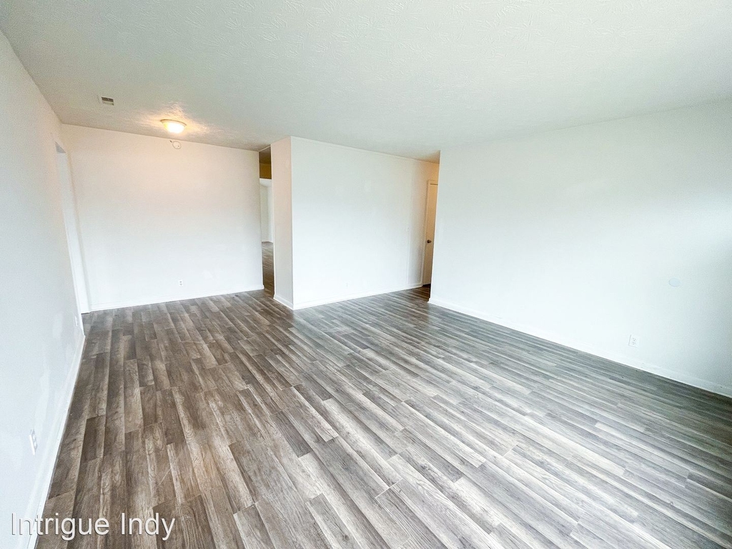 5035 Gifford Ave - Photo 2