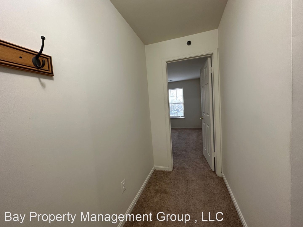 12 Cloverwood Ct Unit 202 - Photo 4