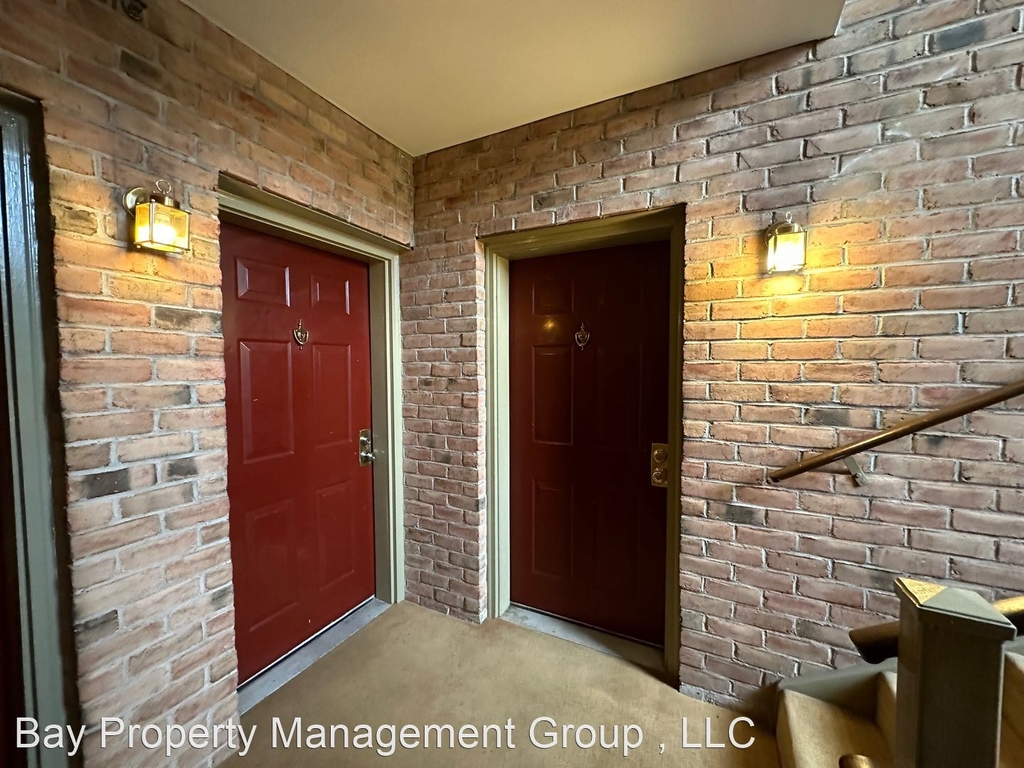 12 Cloverwood Ct Unit 202 - Photo 2