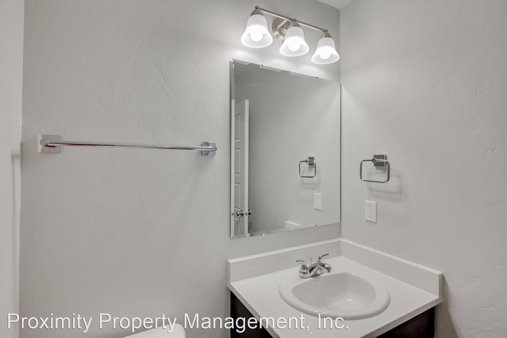 11242 W. King Street - Photo 16