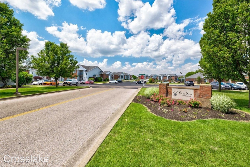 7933 Circle Front Court - Photo 20