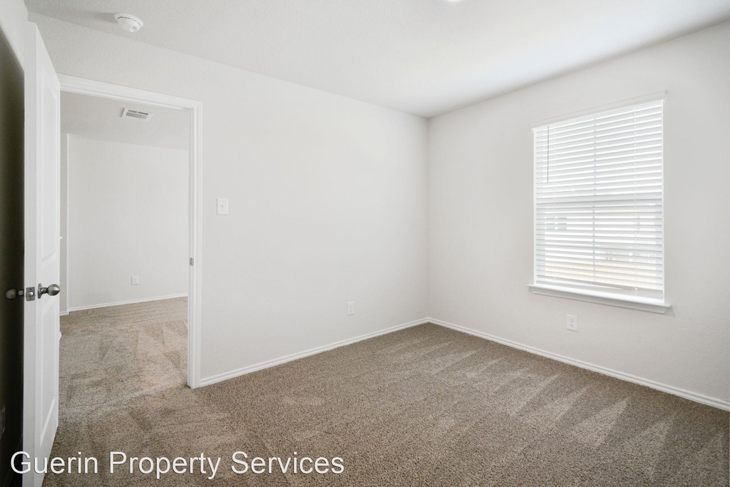 3902 Bay Leaf Loop - Photo 12