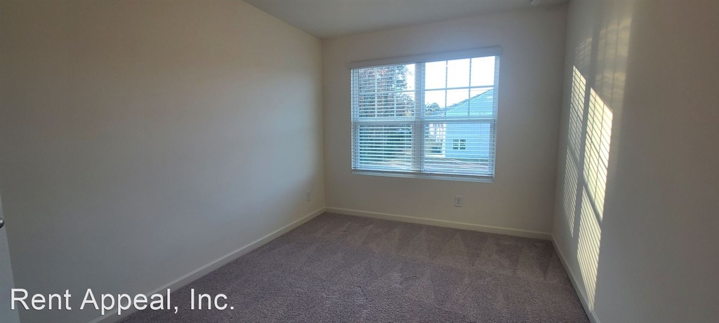 1518 Vernon Blvd - Photo 21