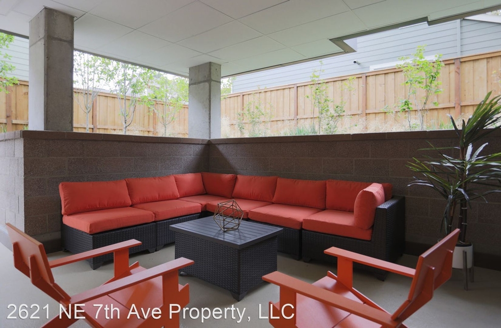 2621 Ne 7th Ave - Photo 19