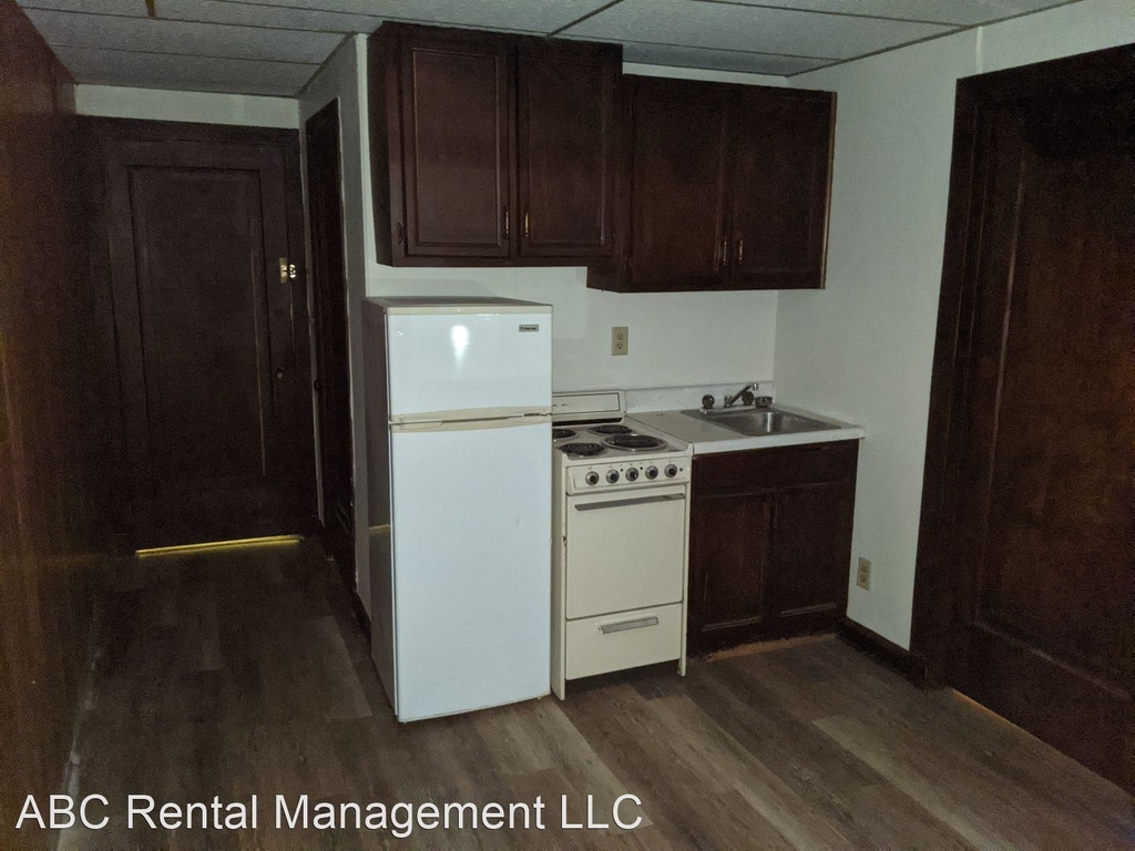 310 W Wisconsin Ave - Photo 1