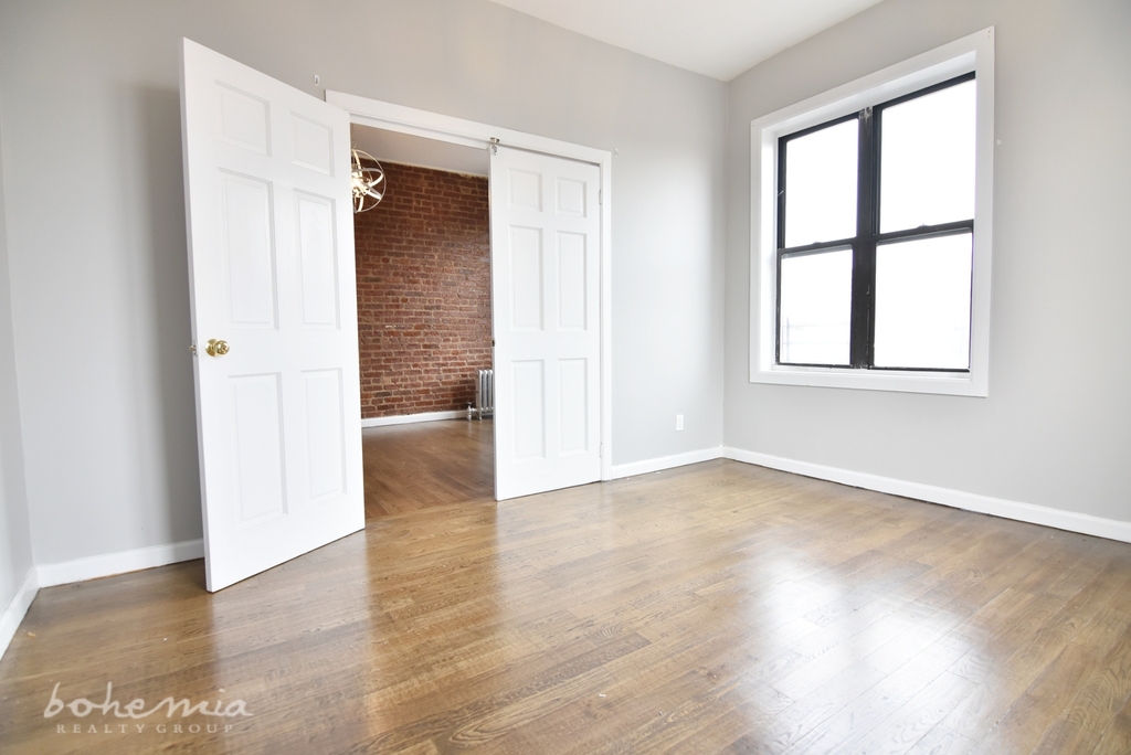 540 West 189th Street - Photo 6