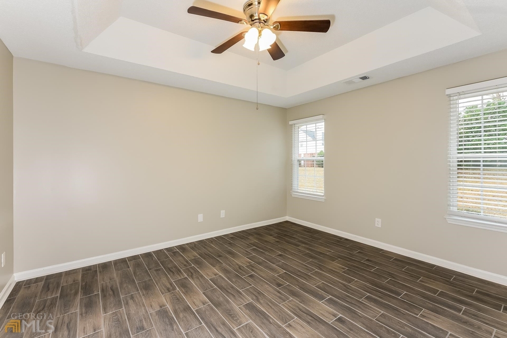 5560 Glen Ridge Bend - Photo 8