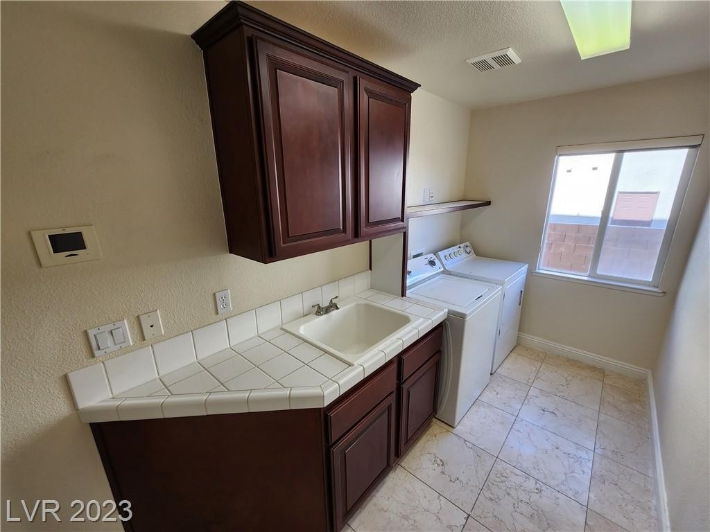 11237 Campsie Fells Court - Photo 16