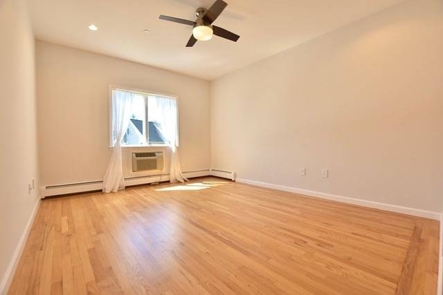 244  Bowne Street - Photo 4