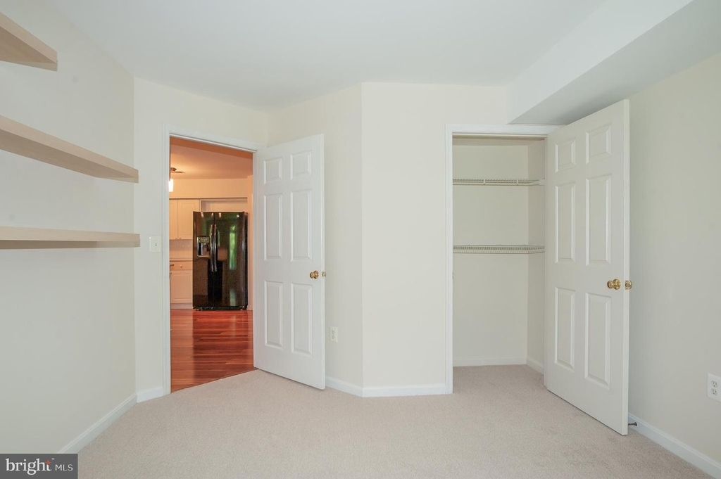 5958 Founders Hill Dr #101b - Photo 16