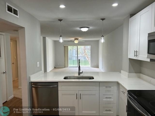 1100 Nw 87th Ave - Photo 3