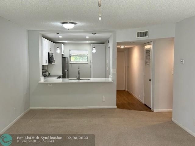 1100 Nw 87th Ave - Photo 1