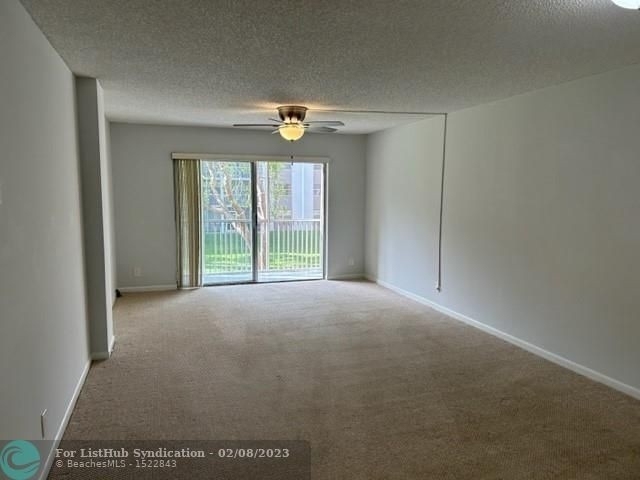 1100 Nw 87th Ave - Photo 4
