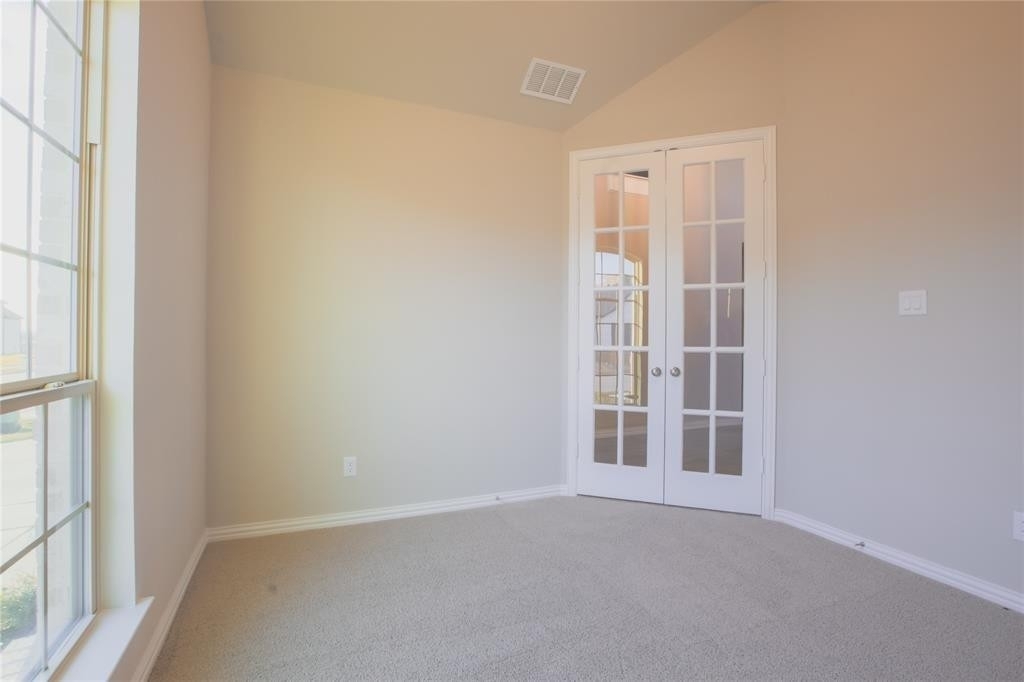 1316 Blue Bonnet Lane - Photo 2