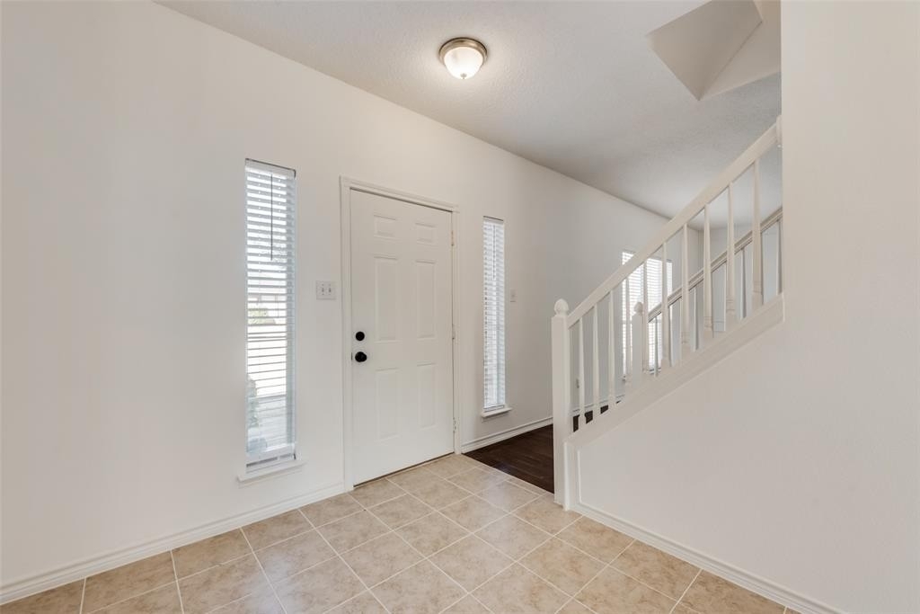 4801 Monte Vista Lane - Photo 3