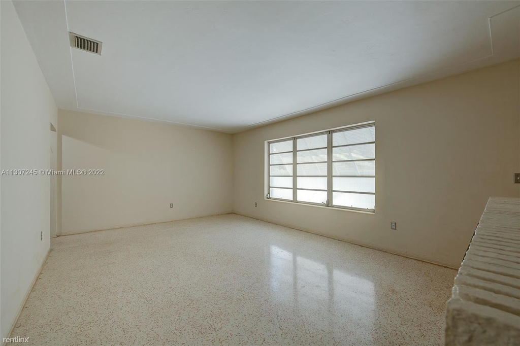 9500 Carlyle Ave - Photo 6