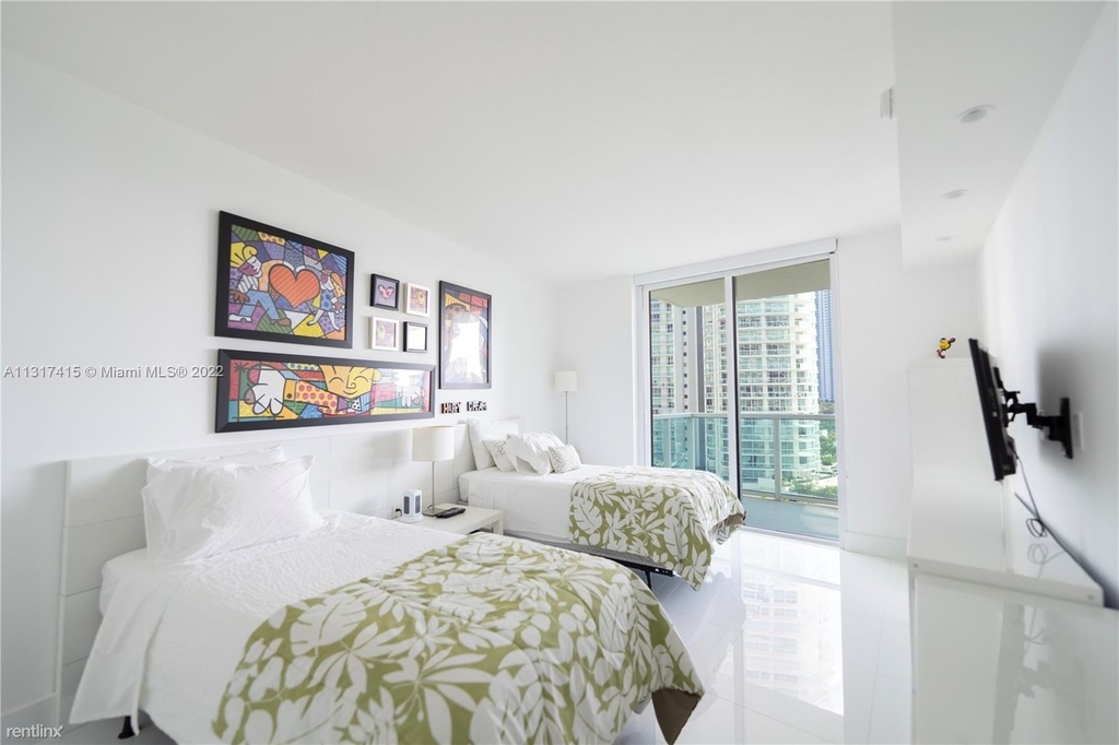 250 Sunny Isles Blvd # 3-905 - Photo 14