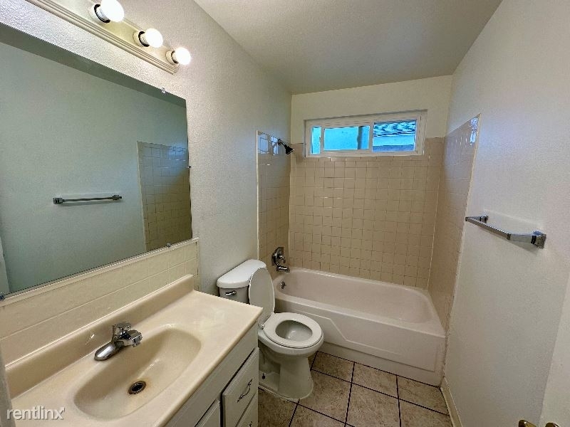 2422 Chanslor St 3 - Photo 3