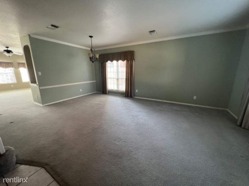 2734 Montebello - Photo 1