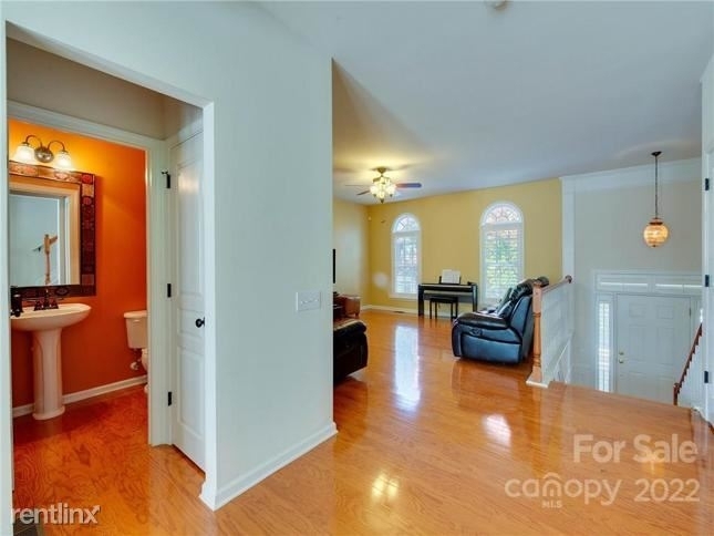 15250 R Kessler Drive - Photo 5