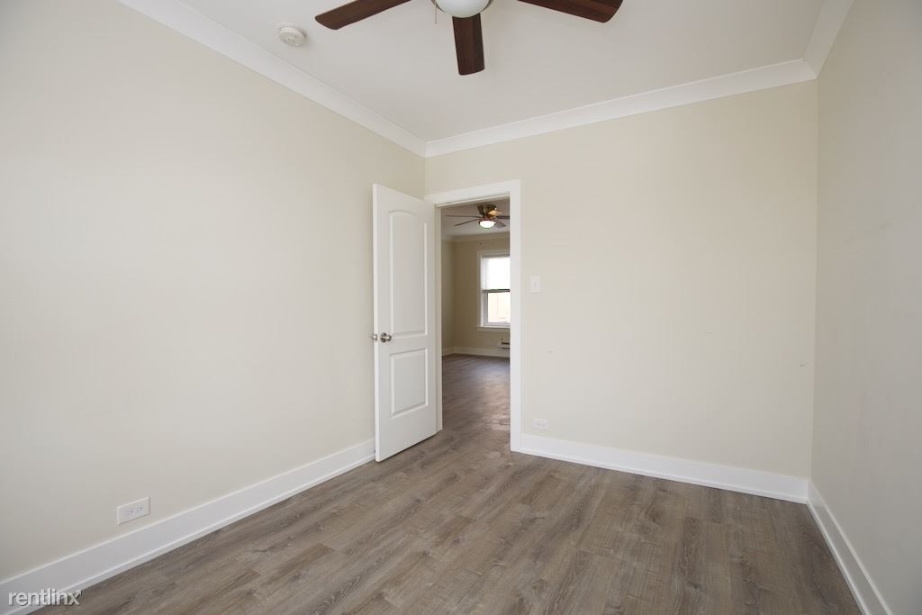 4220 N. Clark, Unit 4 - Photo 11