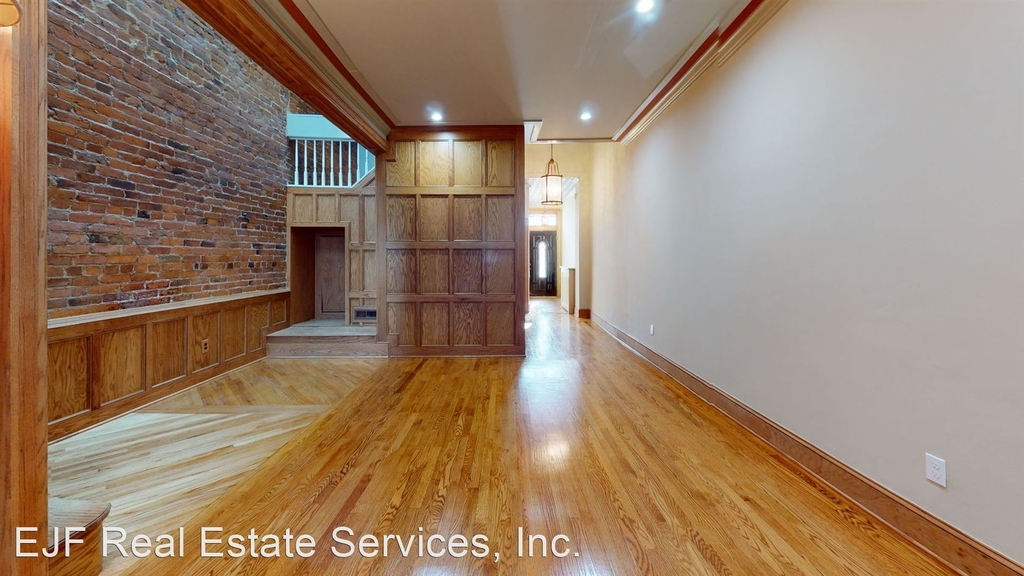 514 Seward Square Se - Photo 2