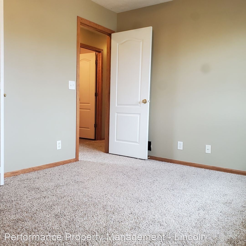 6630 Shadow Pines Place - Photo 11