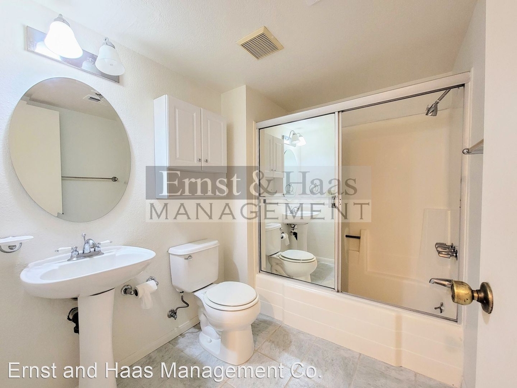 2755 E. Hill St - Photo 27