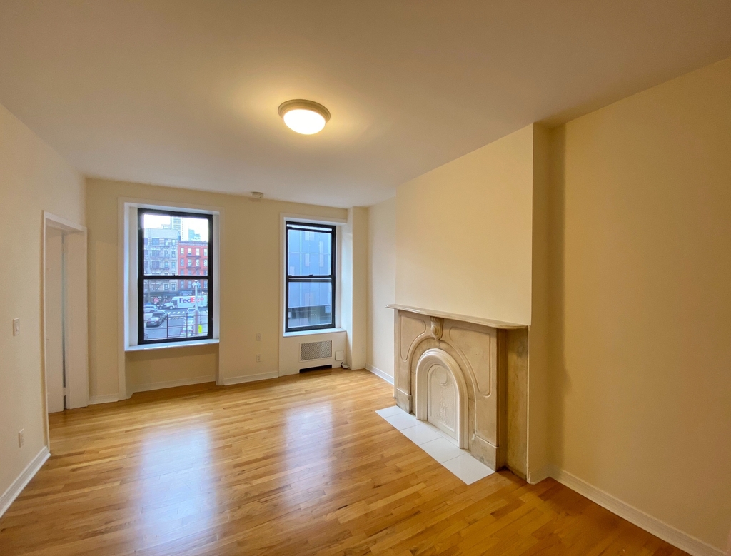 13 East 7th Street - Photo 1