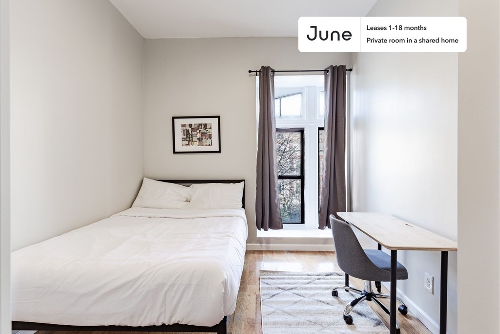 362 Parkside Avenue - Photo 1