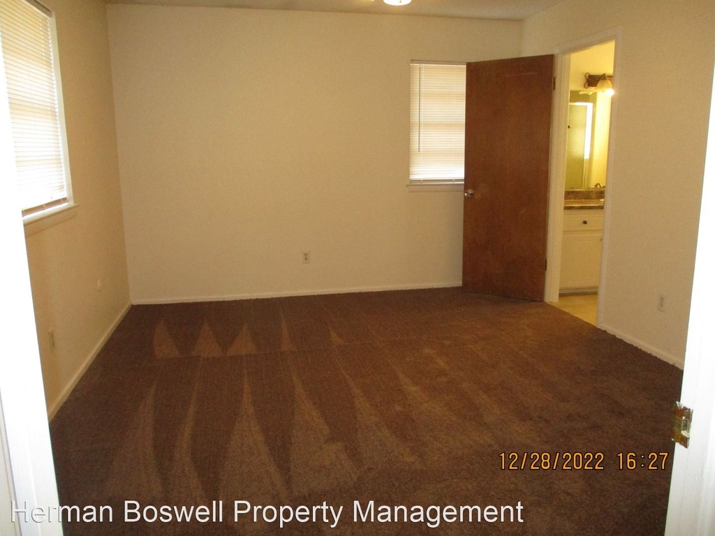 2511 Laredo Ct - Photo 11