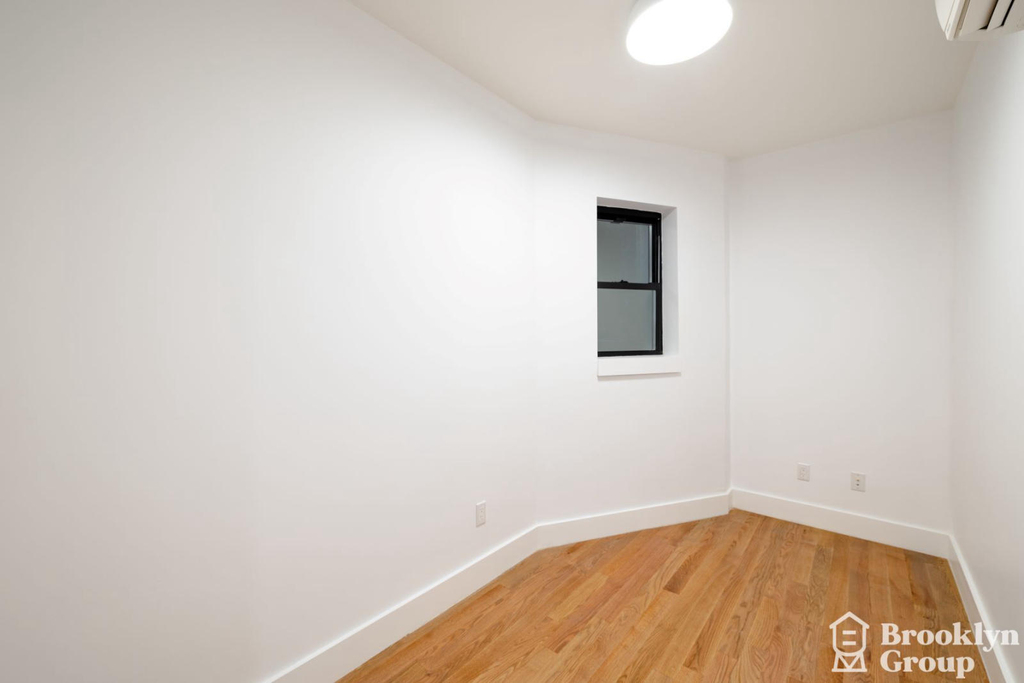 435 Dekalb Avenue - Photo 10