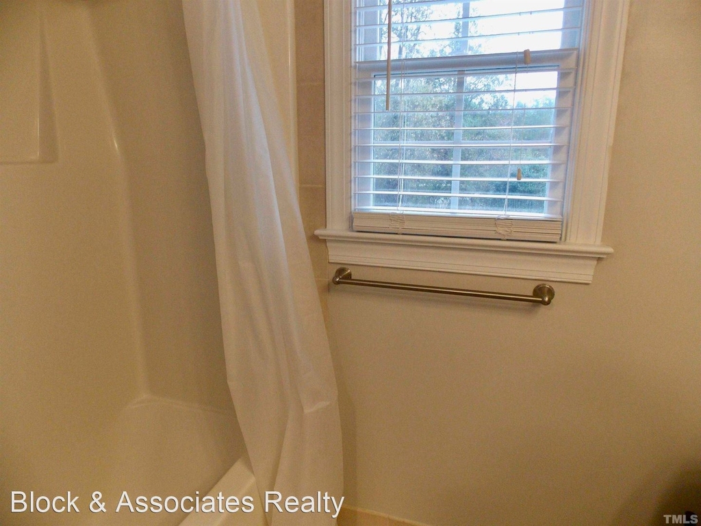 1306 Eagle Eye Court - Photo 22