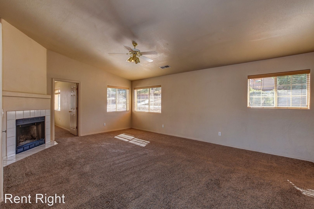 9480 Serpentine Lane - Photo 4