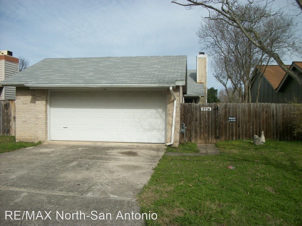 9714 Meadow Dr. - Photo 0