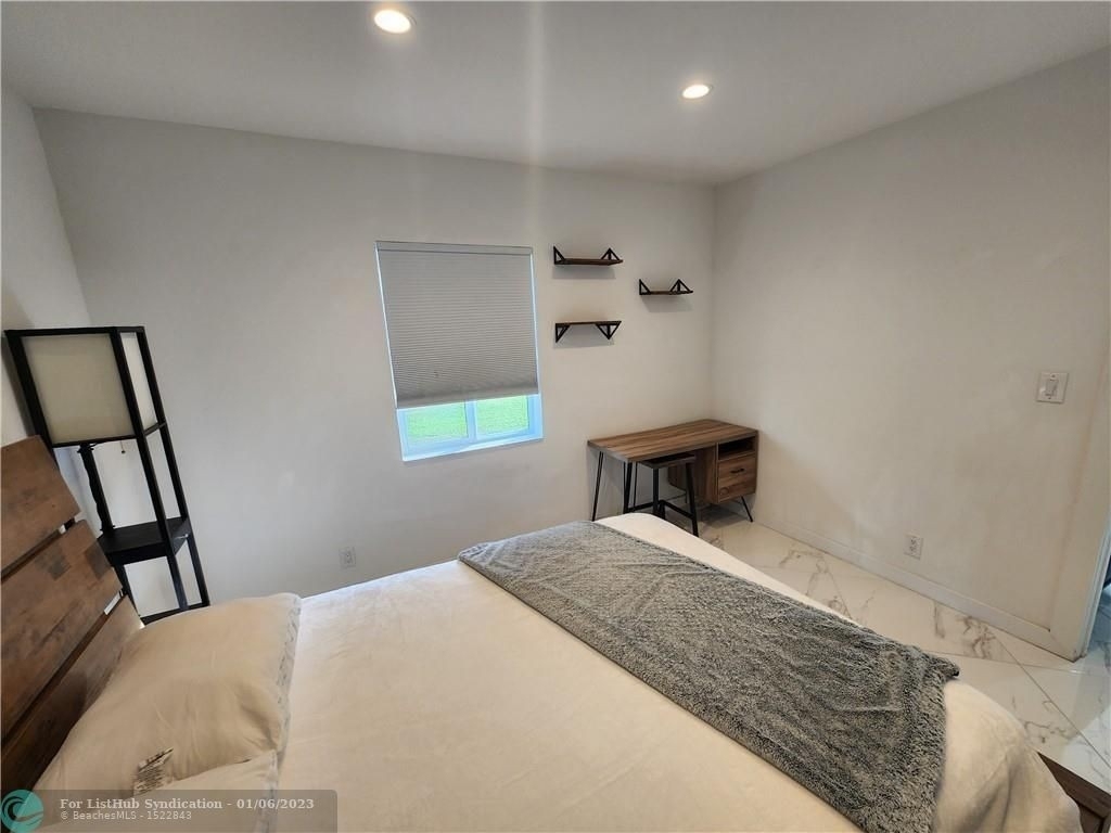 401 Nw 51st - Photo 11