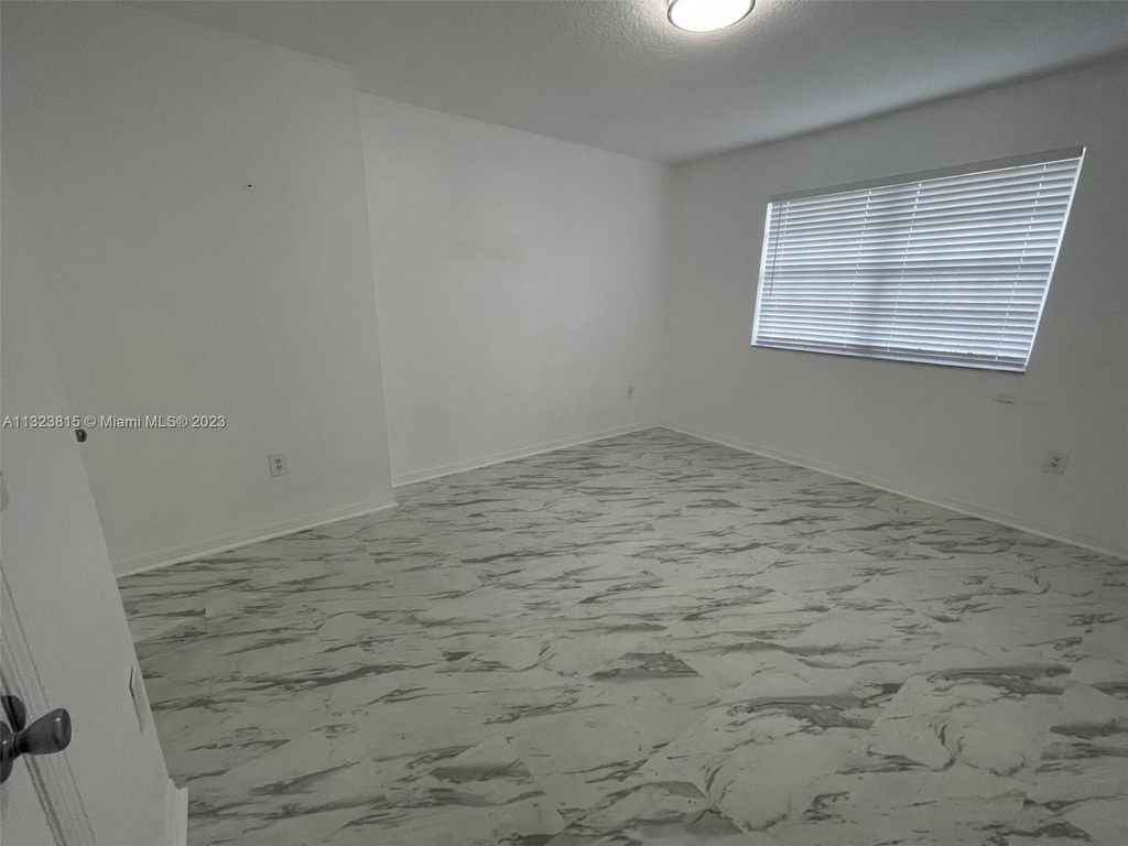 215 Sw 117th Ter - Photo 56