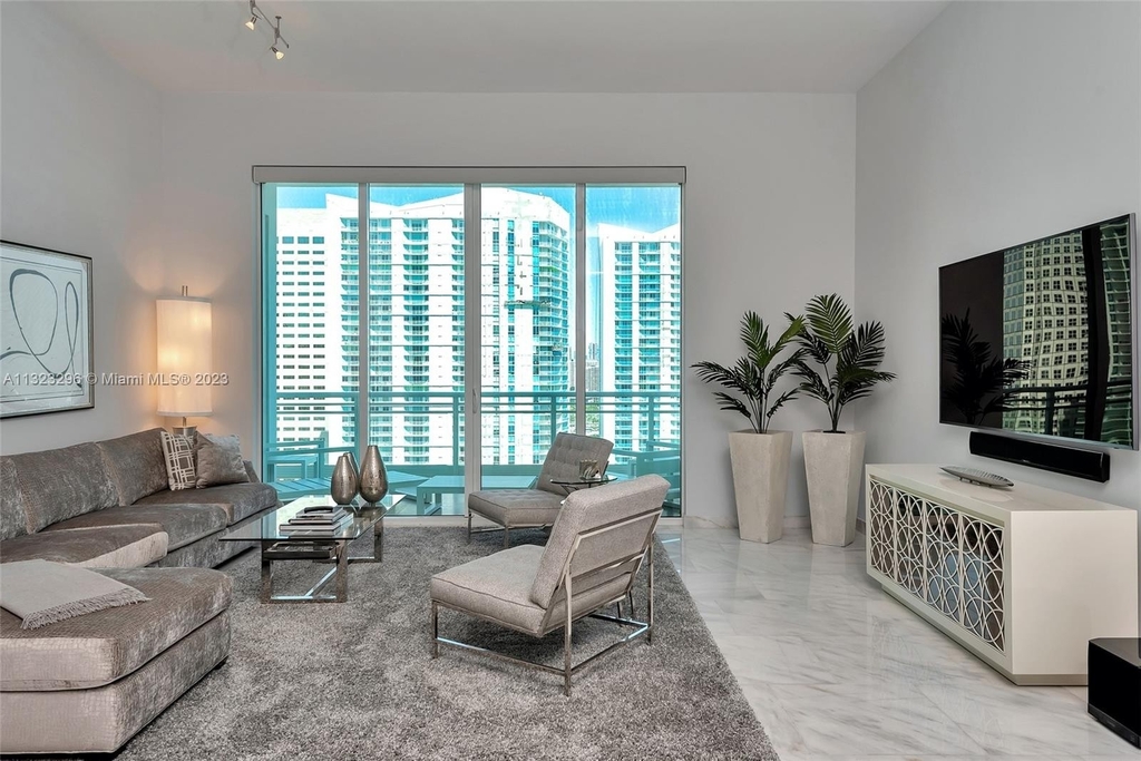 900 Brickell Key Blvd - Photo 35