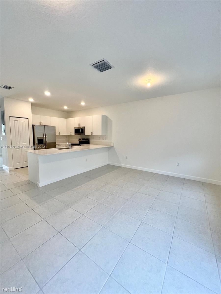 12985 Sw 233rd Ter # 12985 - Photo 4